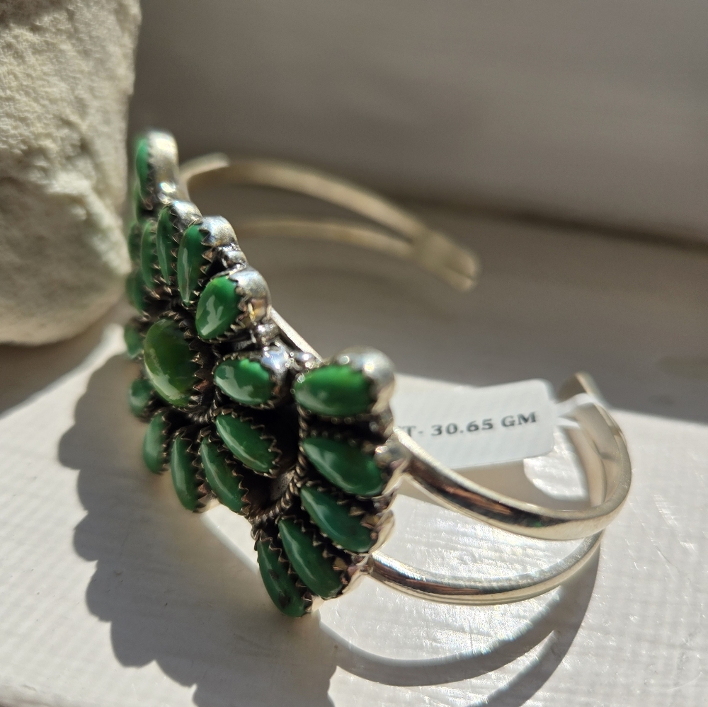 Sterling Silver And Green Mojave Turqoise Southwestern Bracelet - Picture 4 of 7